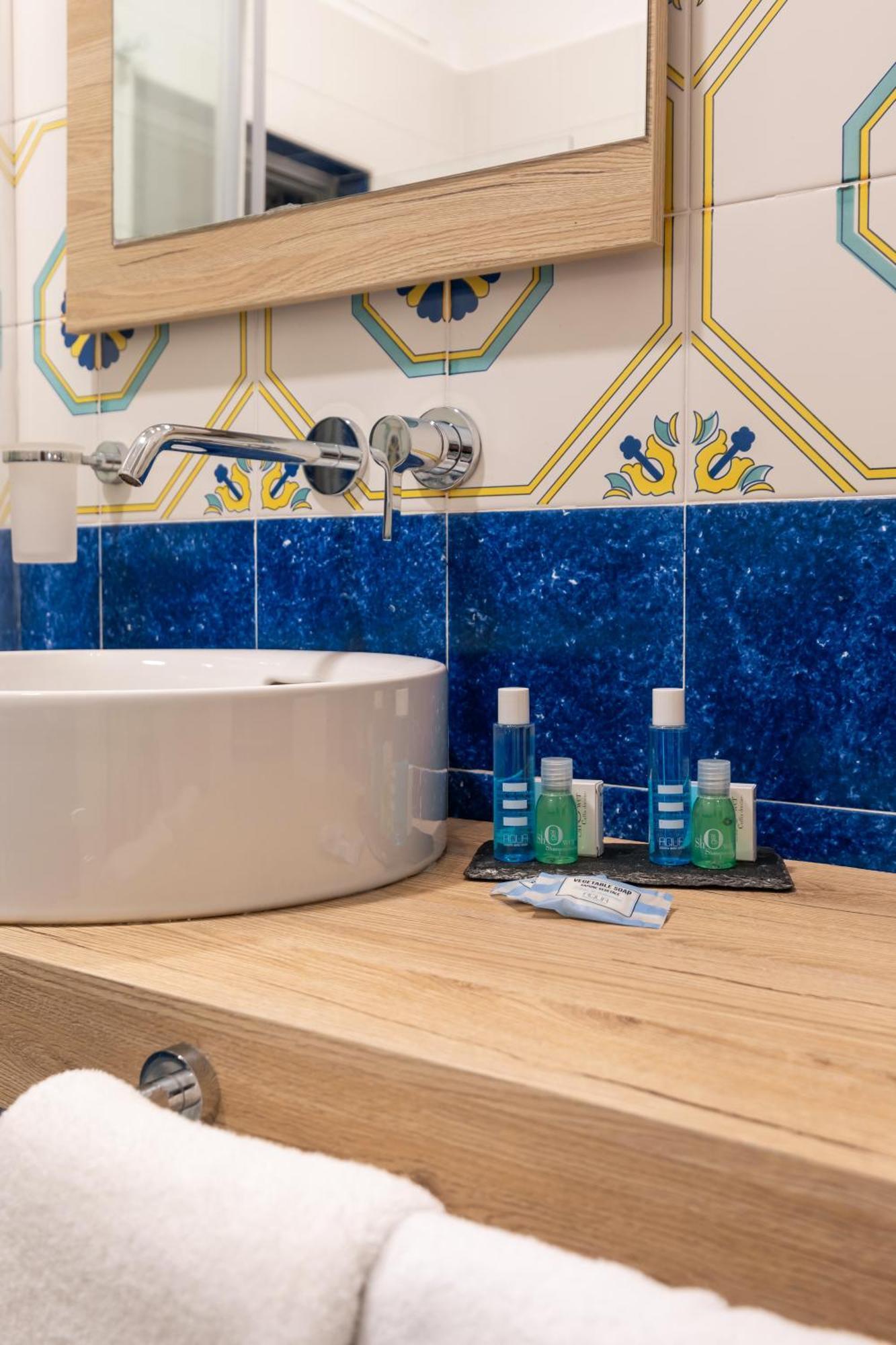Yourhome - Lidia Rooms & Suites Sorrento Eksteriør billede